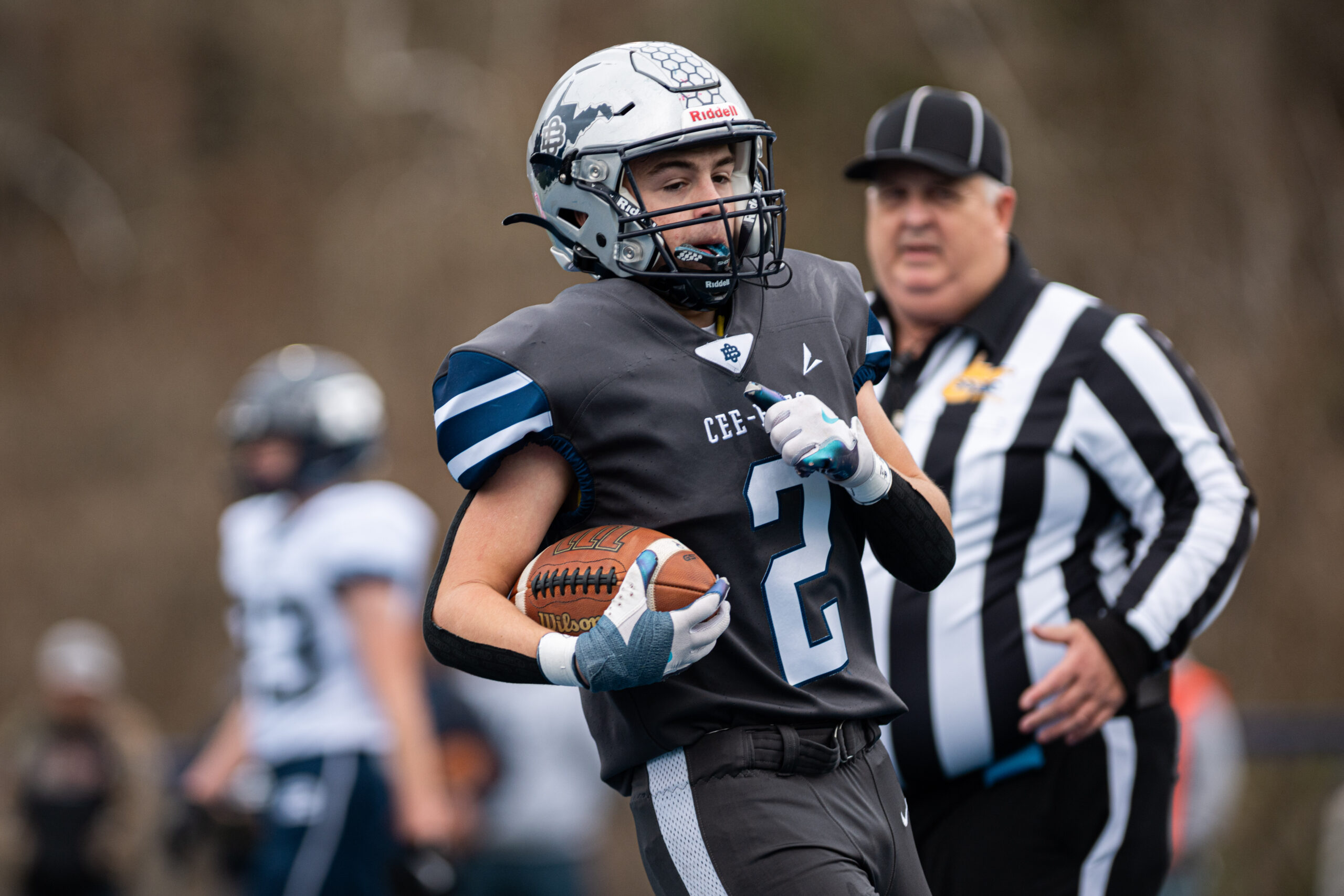 Clay-Battelle’s Caleb Hall surpasses 1,000 yards rushing for 2025